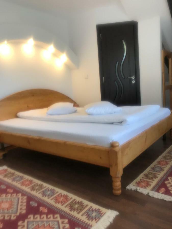 Casa Csiki Villa Rîşnov Ngoại thất bức ảnh